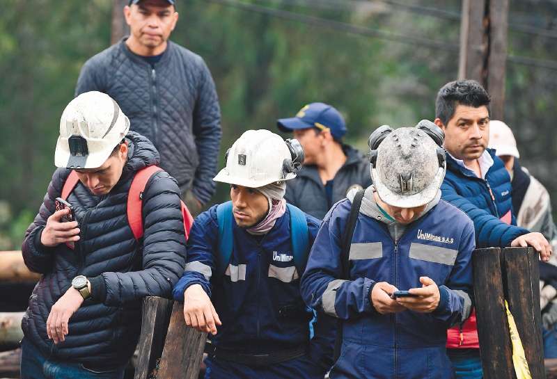 Ayer, las autoridades informaron el hallazgo de 10 víctimas más en los socavones de Sutatausa. / Gustavo Torrijos