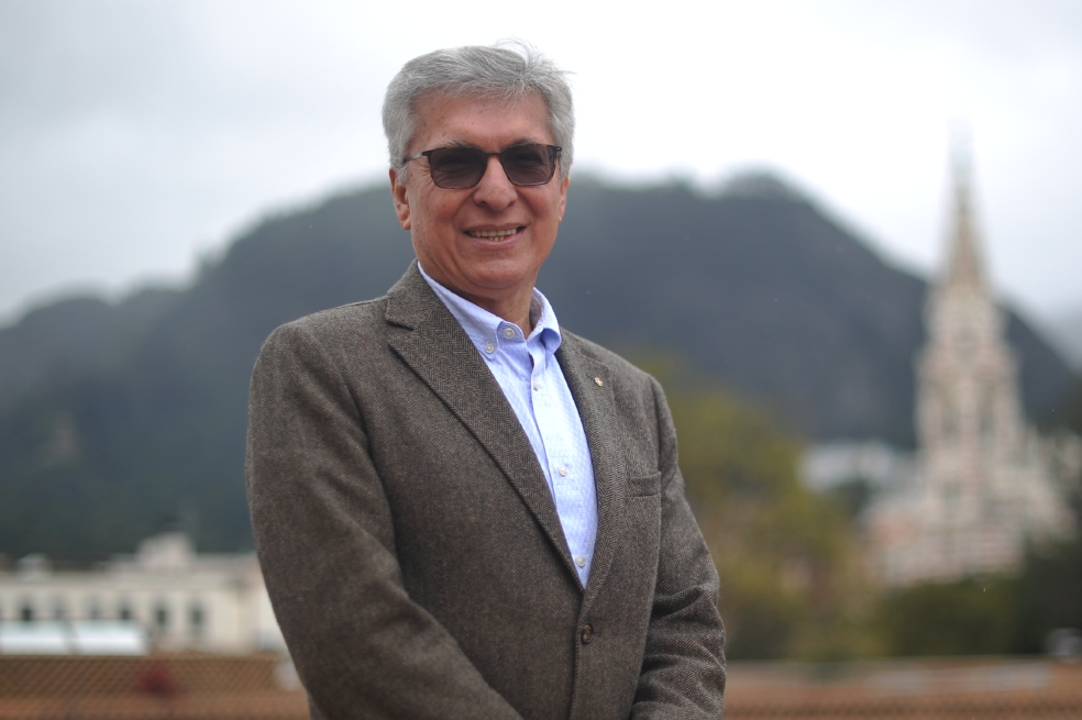 Armando Martínez se desempeñó por más de 30 años como docente. Tiene doctorado en historia del Colegio de México. / Gustavo Torrijos - El Espectador