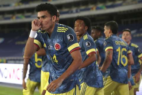 El tremendo golazo de Luis Díaz ante Brasil