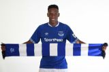 Yerry Mina, a tomar clases de inglés