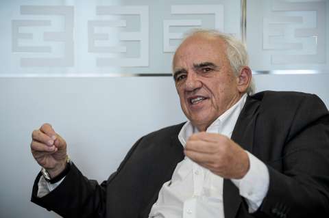 “Oiga más y trine menos”: este es el mensaje que le mandó Samper a Petro