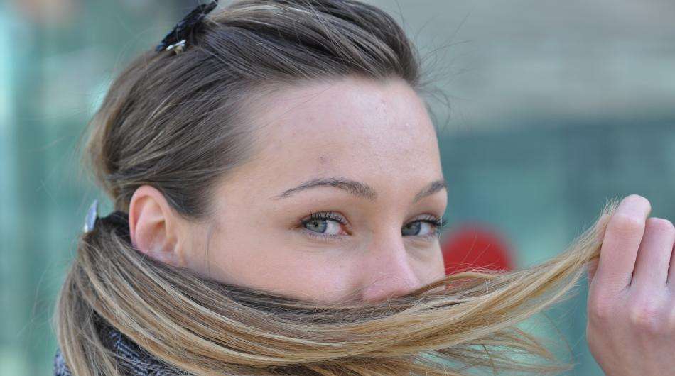 Trenza cosida, ideal para el día o la noche