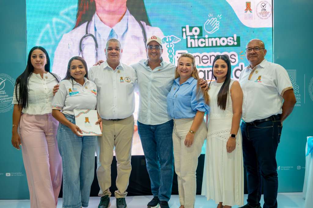 Martha Mulato Mejía, decana de la Facultad de Ciencias de la Salud; Carlos Arturo Robles Julio, rector de Uniguajira; y Jairo Aguilar Deluque, gobernador de La Guajira.