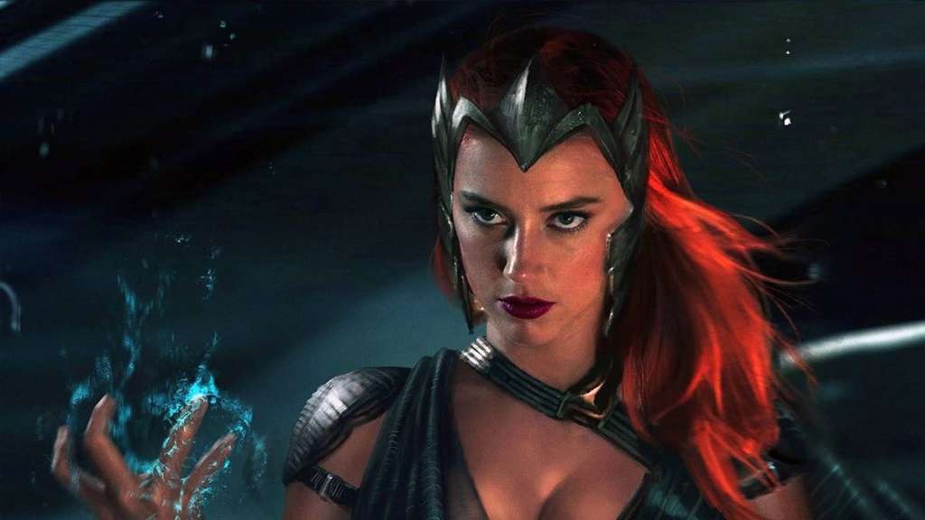 La actriz Amber Heard en su interpretación de Mera en la película "Aquaman".