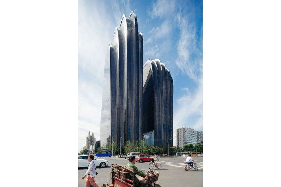 Imagen del Chaoyang plaza, donde se ha desarrollado la política china de transformar antiguas fábricas en centros culturales.  /  Khoo Guo Jie