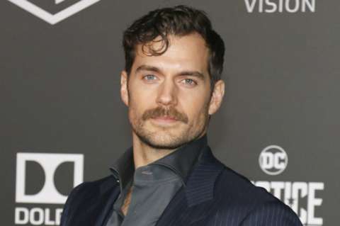 Henry Cavill no pierde la esperanza de ser algún día James Bond