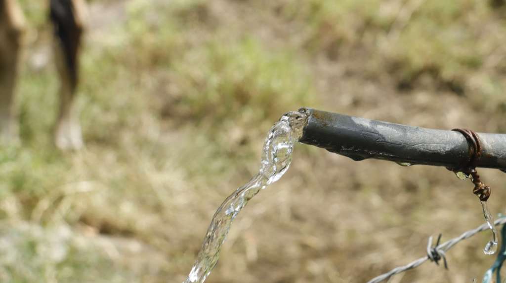 Captación ilegal de agua en zona protegida del cerro del Manjuí, en el municipio de San Antonio del Tequendama