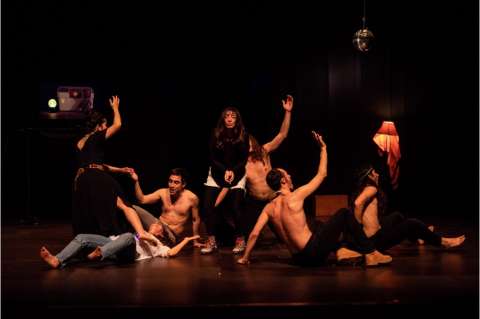 “Ir detrás de la máscara”, el teatro de vanguardia del Workcenter