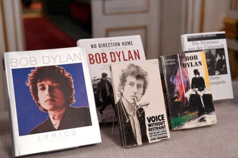 ¿Qué define a alguien como un escritor? Nobel a Bob Dylan levanta ampollas