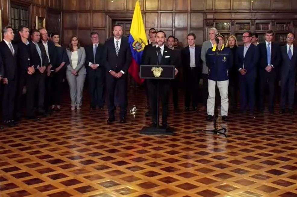 El presidente Abelardo de la Espriella convocó a los sectores de la construcción para anunciar primeras medidas de atención tras terremoto.