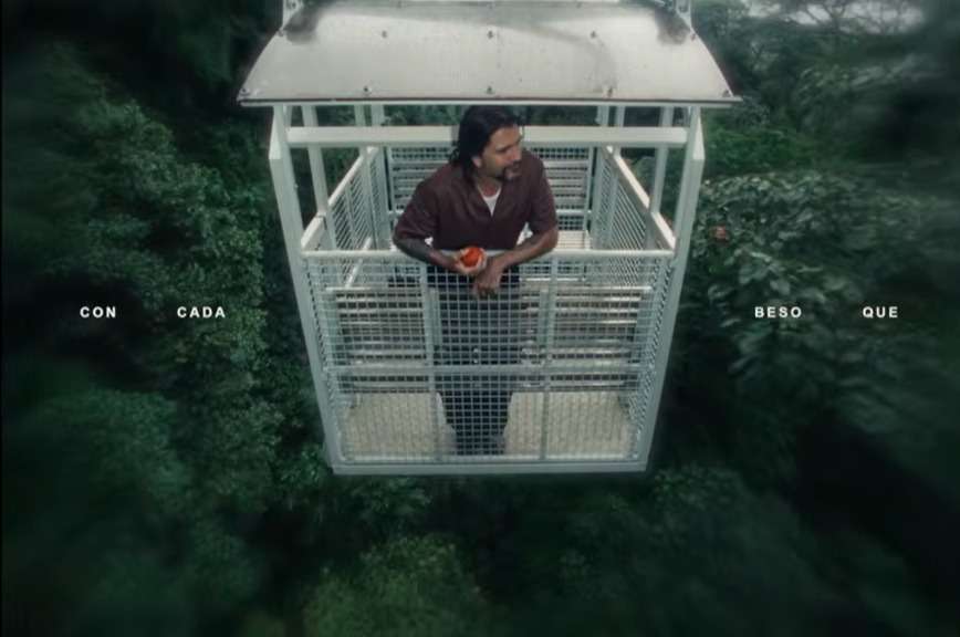 Juanes ha decidido llevar la esencia de su más reciente álbum a Costa Rica, donde rodó parte de los visualizers del disco.