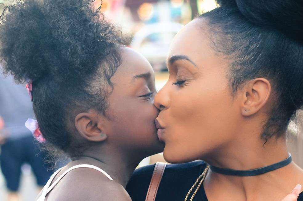 madres amorosas, madres e hijas. mamás amorosas