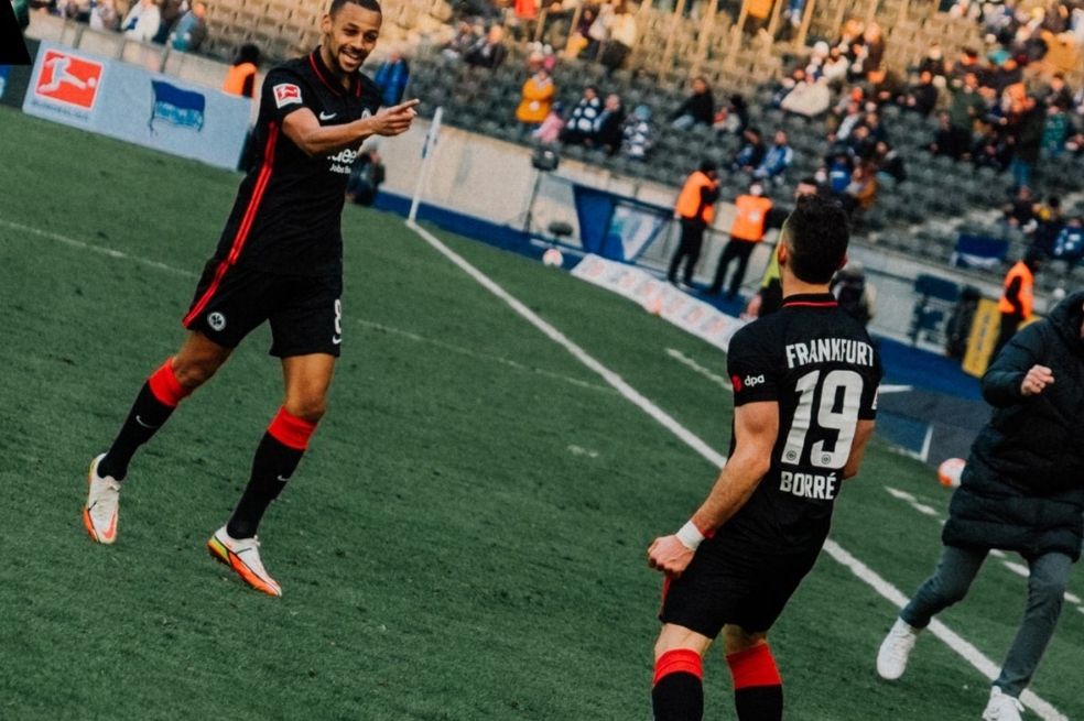 Así celebró Borré en la Bundesliga.