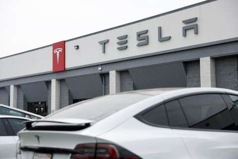 ¿Cuánto vale la IA? Tecnológicas de EE. UU. se desploman y pierden USD 800.000 millones