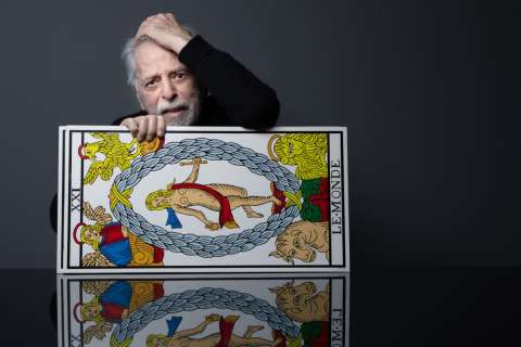 Alejandro Jodorowsky presenta “Art Sin Fin”, el libro-objeto que condensa su trayectoria