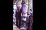 Video: ¿Piqué se limpió un beso que le había dado Clara Chía?