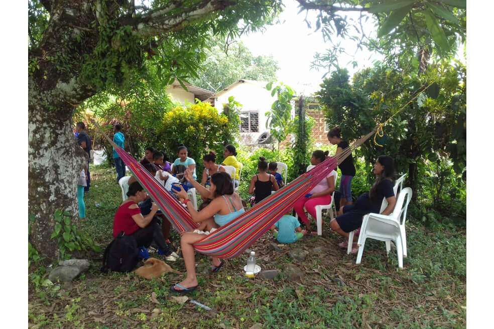 Habitantes de los municipios de Ituango y Puerto Libertador en el albergue ubicado en Juan José.
/ Cortesía