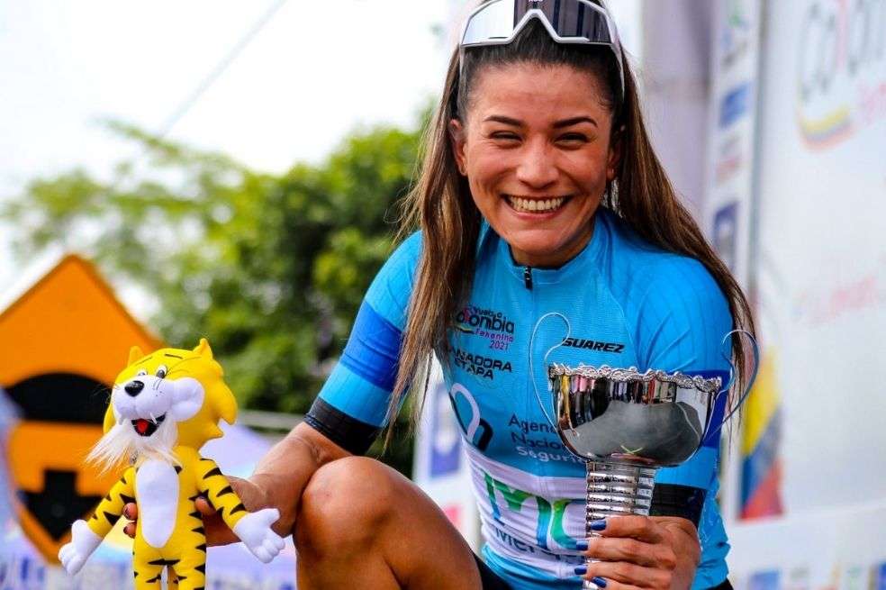 La venezolana está dominando la Vuelta a Colombia Femenina. Tercer podio en cuatro etapas.
