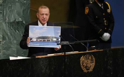 Presidente de Turquía llama a una solución que satisfaga a ambas partes en Ucrania