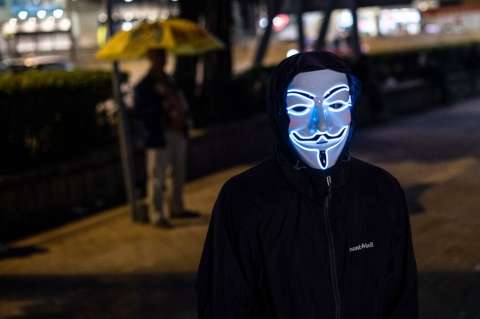 Renuncian expertos internacionales que debían investigar violencia policial en Hong Kong