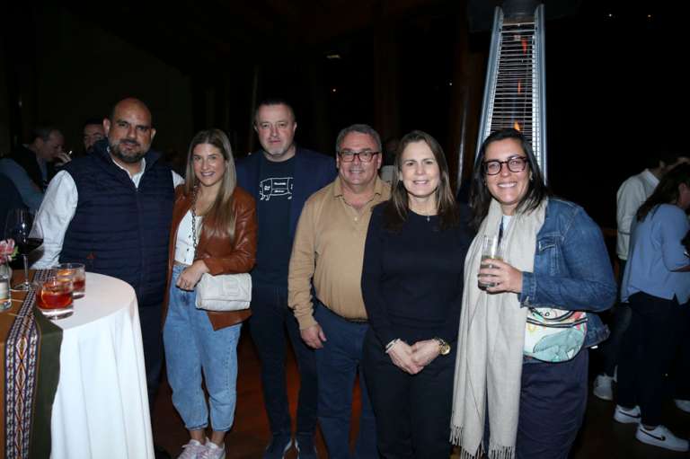 Antonio Villarroel, Jimena Barrera, Andrés Rosero, José Pedraza, Paola Cantella y Mariana Watson