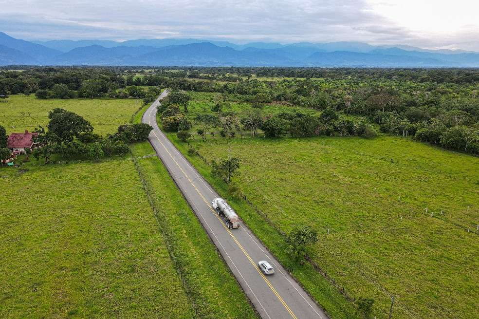 Las obras comprometen recursos por $2,1 billones.