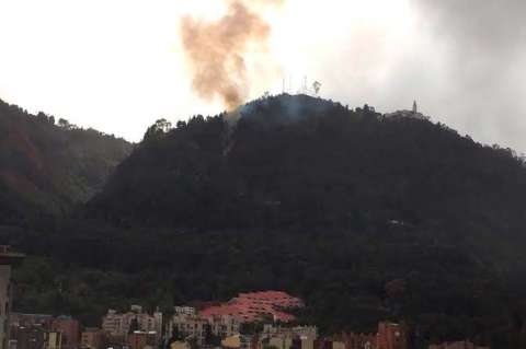 Nuevamente se registra incendio forestal en Cerro de Monserrate