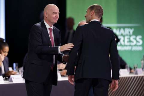 FIFA acusó a UEFA de lanzar una “campaña de desinformación” contra Gianni Infantino