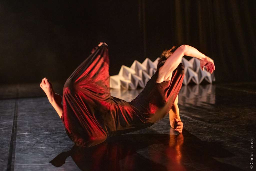 Una Coproducción de L’Explose Danza con Paloma Hurtado y Opsis Producciones SL. con el apoyo del Cabildo de Tenerife.