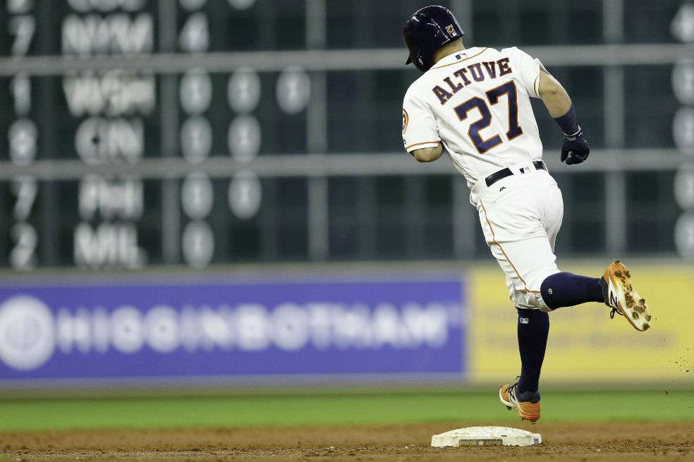 José Altuve, segunda base de los Astros de Houston. / AFP