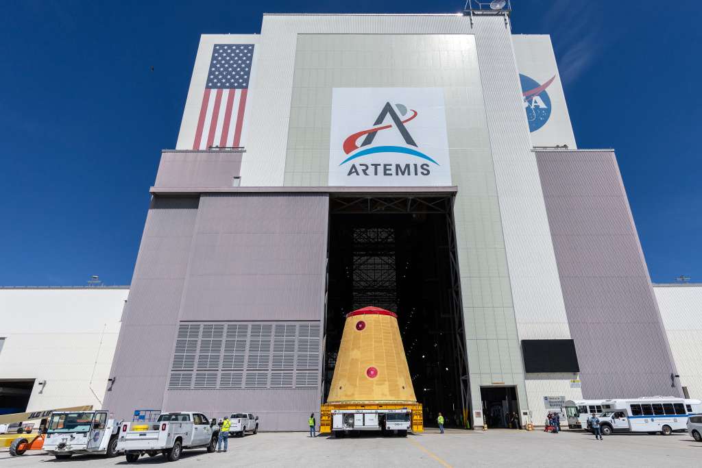 TITUSVILLE (United States), 07/03/2025.- The Launch Vehicle Stage adapter of the Artemis II mission is being moved around the Vehicle Assembly Building at the Kennedy Space Center in Titusville, Florida, USA, 07 March 2025. According to NASA, Artemis II will send a crew of four astronauts on a journey around the Moon and bring them back safely, paving the way for future long-term human exploration missions to the lunar surface and eventually Mars. EFE/EPA/CRISTOBAL HERRERA-ULASHKEVICH