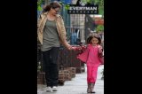 Katie Holmes se gasta US$ 49.500 en regalos para Suri