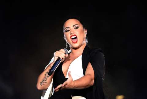 Demi Lovato se declara de género no binario
