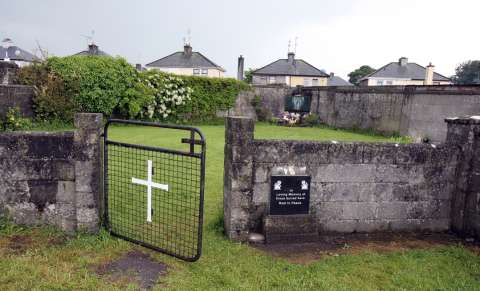 ¿Qué pasó con cientos de bebés muertos en un convento? Irlanda investiga