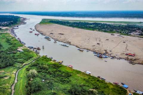 Colombia, cada vez más cerca de llevar internet a la Amazonia con cables en los ríos