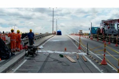 Por obras, paso vehicular en puente de Ciudad de Cali con 13 sigue afectado