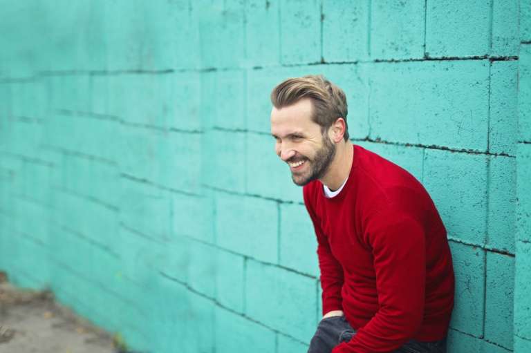 Sagitario:
Los Sagitario son personas que disfrutan mucho de aprender cosas nuevas e ir acumulando conocimiento. Precisamente, esa avidez de sabiduría los convierte en soñadores sin remedio. Al conectar las distintas áreas de aprendizaje, encuentran soluciones completamente revolucionarias.

Gracias a esto se pueden convertir en visionarios y líderes que guíen al mercado hacia nuevas fronteras. Para los nacidos bajo este signo, no hay límite a la hora de aprender, soñar y utilizar todo eso a su favor.