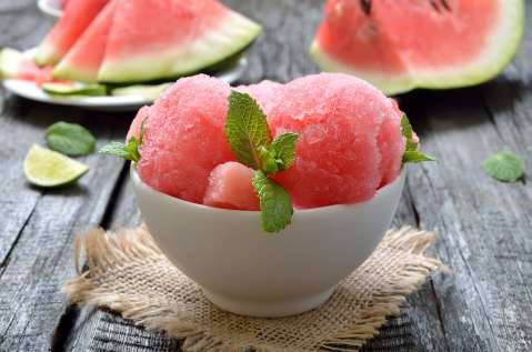 Sorbete de sandía casero: receta paso a paso con solo tres ingredientes