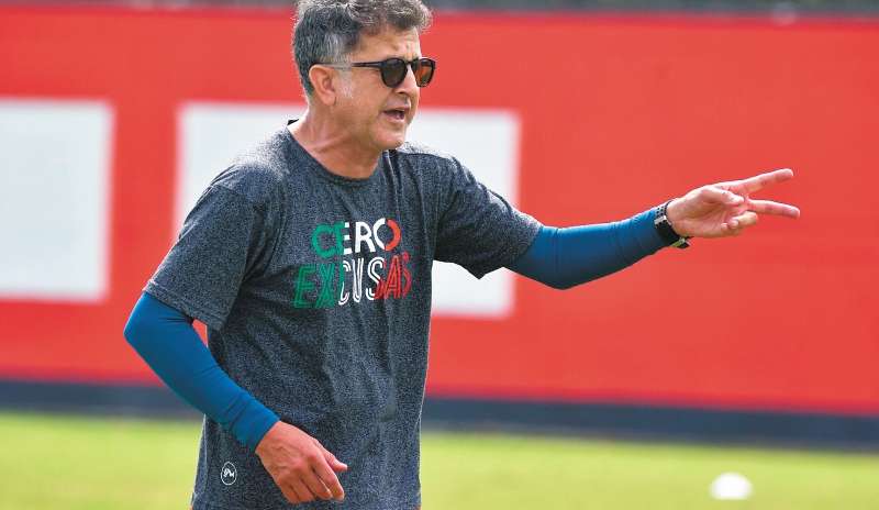 Osorio durante un entrenamiento de América. En ellos recrea situaciones reales de juego, teniendo como faro la coordinación neuromuscular.