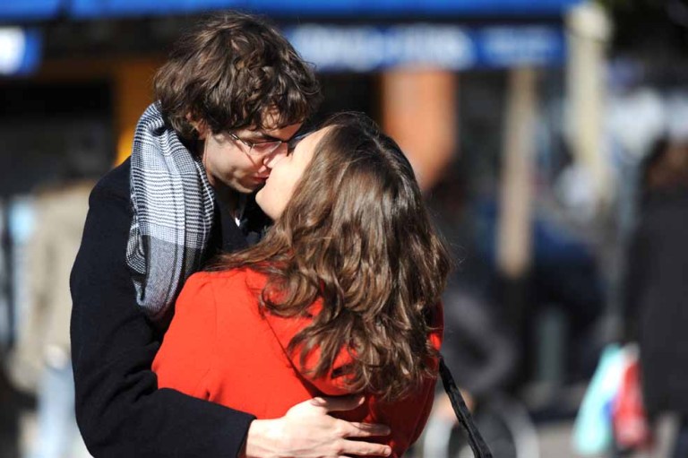 El beso, ‘casting’ químico para elegir pareja