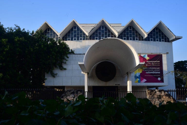 Minculturas anunció el inicio del proceso para la obra del Teatro Amira de la Rosa