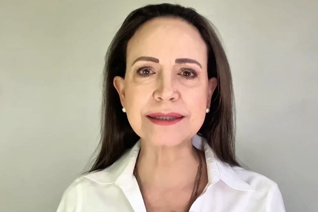 AME1000. CARACAS (VENEZULA), 25/05/2025.- Captura tomada de un video publicado por la líder antichavista, María Corina Machado, en su cuenta de X @MariaCorinaYA, durante un discurso. Machado aseguró que más del 85 % de los venezolanos "desobedeció" y no participó en los comicios regionales y parlamentarios celebrados este domingo en el país caribeño. EFE/ @mariacorinaya / SOLO USO EDITORIAL/SOLO DISPONIBLE PARA ILUSTRAR LA NOTICIA QUE ACOMPAÑA (CRÉDITO OBLIGATORIO)
