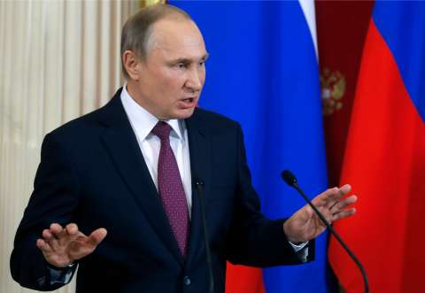 Putin presenta armamento nuclear que "hace inútil" el escudo antimisiles EE.UU.