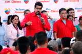 Llorando, Maduro prometió lealtad eterna a Chávez