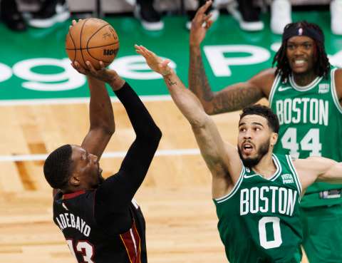 NBA: los Celtics vuelven a vencer a Miami Heat y aprietan la pelea por la final