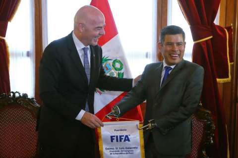 "Queremos proteger a los clubes que forman jugadores": Infantino