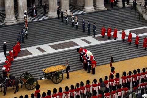 Así avanza el cortejo fúnebre de Margaret Thatcher