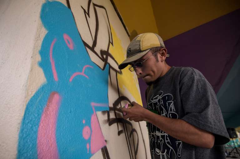 "Si lo borran otra vez mil veces lo volvemos a pintar", dicen desde el Colectivo Saint Cat Crew, promotores de la iniciativa artística. /Mauricio Alvarado