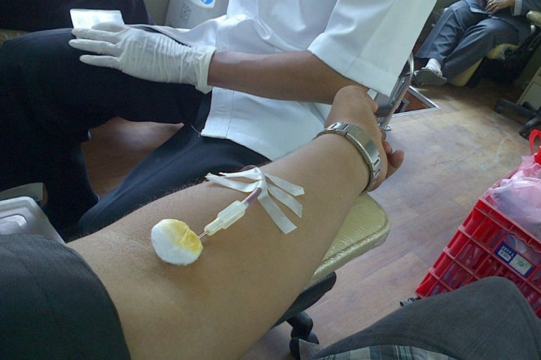 Homosexuales podrán donar sangre en Suiza a partir de julio