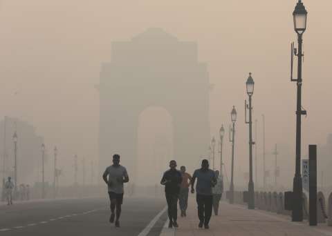 En Nueva Delhi, capital de India, cierran las escuelas por contaminación del aire